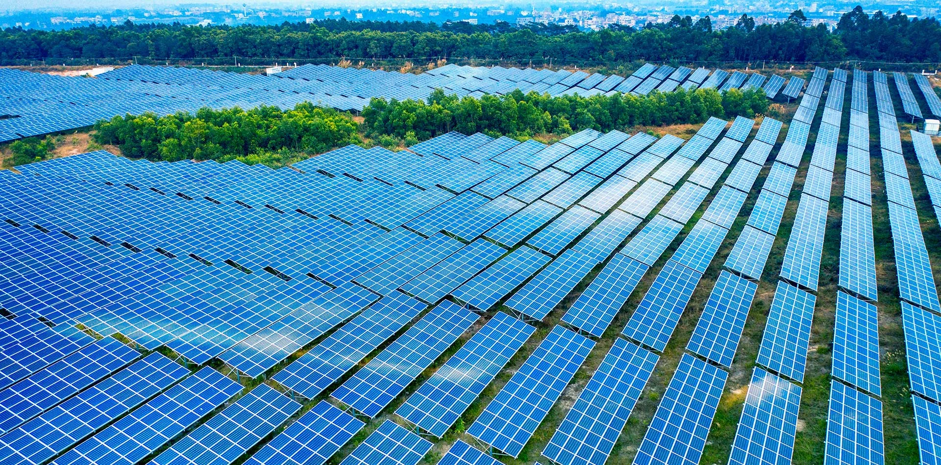 Paneles fotovoltaicos con aluminio de EXTRUAL extruidos del aluminio